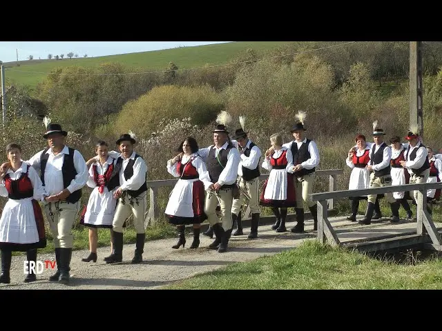 Fun of married couples in Căpeni