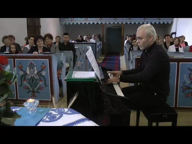 Pianist Zoltán Thurzó's interactive concert in Aita Mare (detail)