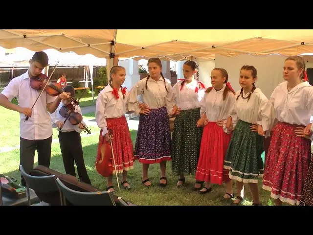 Buchet de cântece populare din Mezőség (tineri din Căpeni) 2017