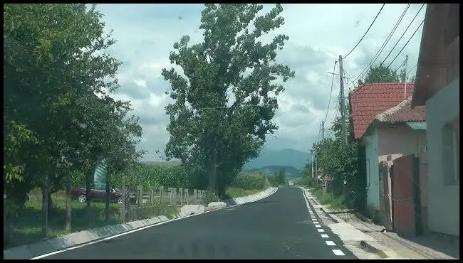 The new asphalt carpet in Bățanii Mici and Bățanii Mari