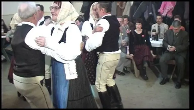 Basketball ball in Racoșul de Sus 2007, dance for the elderly