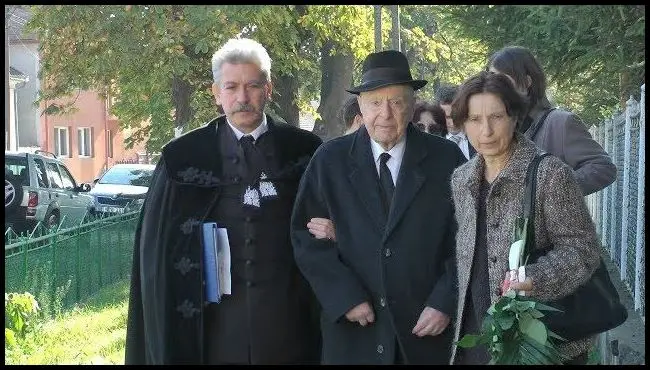 Greeting Reverend András Dimény, who is celebrating his 100th birthday, in Vârghiș