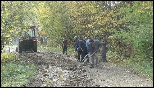 Road repair through the culvert in Cheile Vârghiș